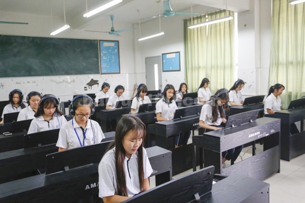 基礎學科部實訓場室圖片