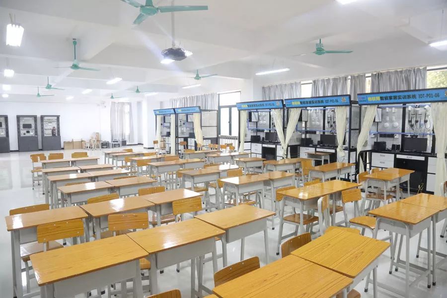 學(xué)在省電商丨不負(fù)最美校園，不負(fù)青春時(shí)光