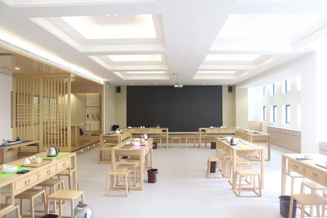 學(xué)在省電商丨不負(fù)最美校園，不負(fù)青春時(shí)光